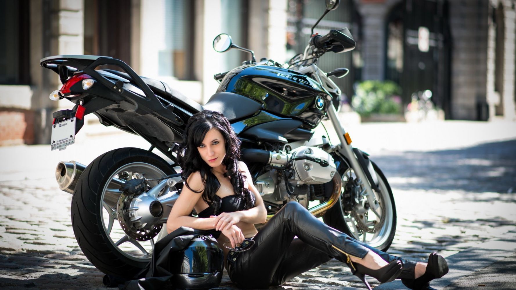 European women on bikes in Berlin