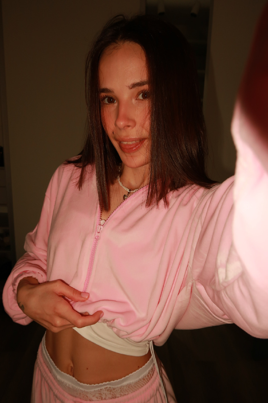 Tina brings the glow — live moments in Berlin